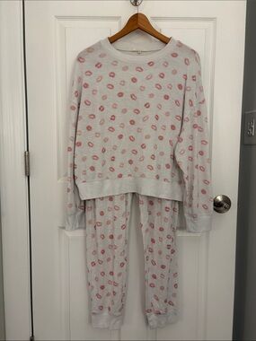 Z Supply White Pajama Set with Pink Lip Print